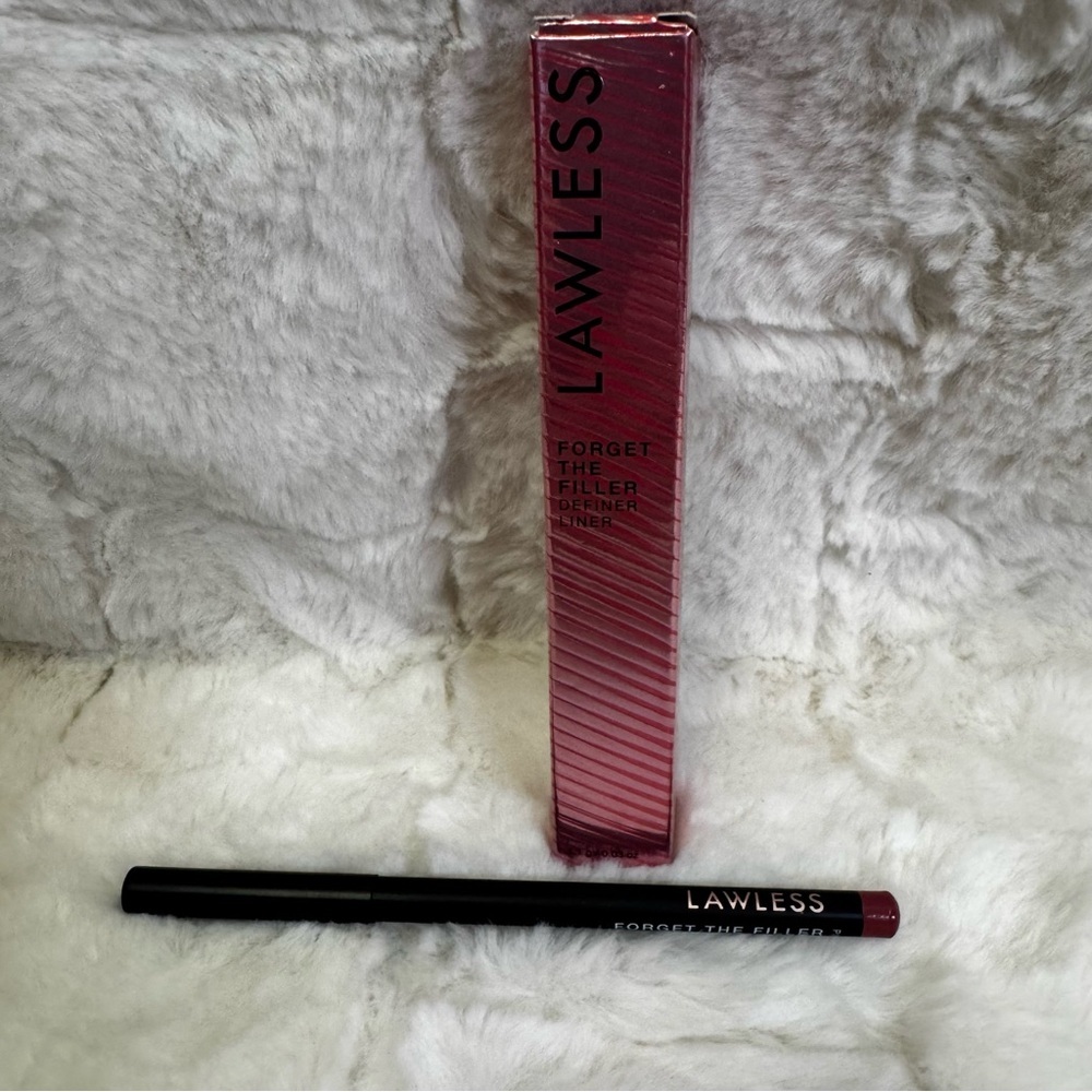 Lawless Forget The Filler Lip Definer Liner Sand NWT